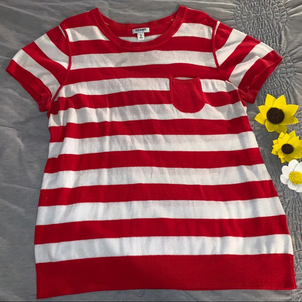 Shortsleeved Red & White Sweater